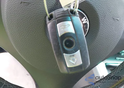 2006 BMW 325I z USA, uszkodzony, nr VIN WBAVB17576NK31560